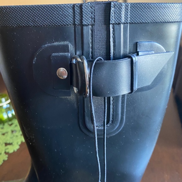 Rain Boots - Picture 3 of 6